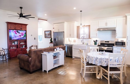 Era Casa | Dog-Friendly Texas Ranch w/ Patio, Horses On-Site