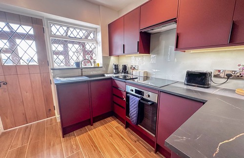 Hoveton Cabaña | Dog friendly Thatched Cottage