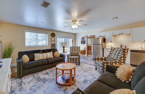 Twin Lake Casa | Dog-Friendly Twin Lake Rental 1 Mi to Lake Access