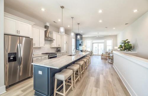 North Carolina Coast Casa | Dogs Allowed at Luxury Duplex - Second Row