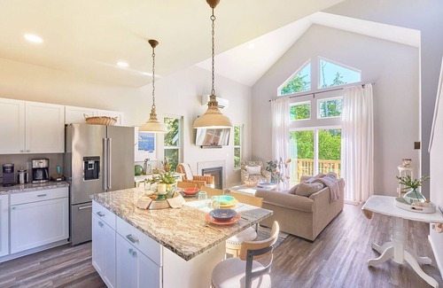 Ocean Park Casa | Dogs Ok, Modern, BBQ, Fire Pit, Serene (Highlands)