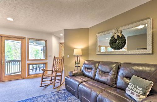 Crellin Casa | Dogs Welcome Secluded Oakland Gem with Hot Tub