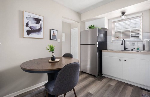 Heath Apartamento | Dogwood and Oak-2 BR, King Beds, Patio