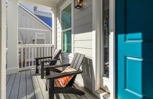Grayton Beach Casa | Doin' Grayt-LUXE beach cottage-Easy beach access, pool, bikes!