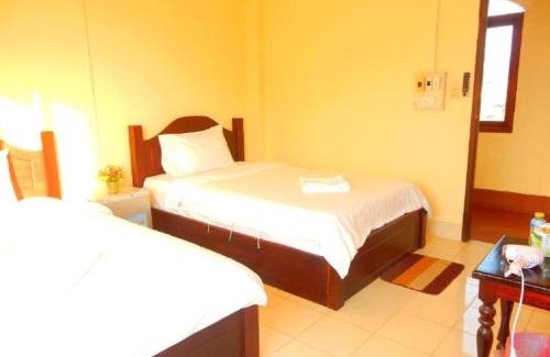 Vang Vieng Casa | DokPhut Guesthouse