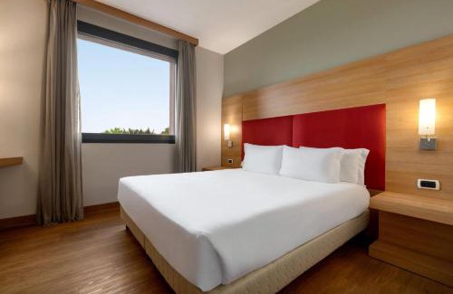 Somma Lombardo Hotel | Dolce by Wyndham Milan Malpensa