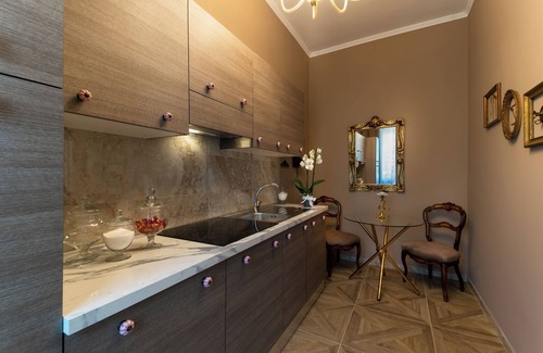 San Lazzaro di Savena Apartamento | Dolce Casa B&B elegant and cozy adults only 5 minutes from the highway