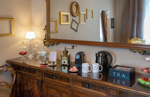 San Lazzaro di Savena Apartamento | Dolce Casa B&B elegant and cozy adults only 5 minutes from the highway