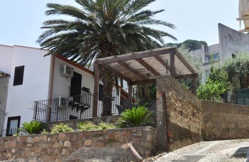 Sant'Ambrogio Apartamento | Dolce Vacanza