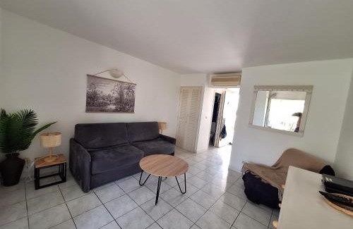 Nettle Bay Apartamento | Dolce Vita Anse Margot