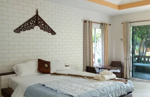 Hin Lek Fai Hotel | Dollaporn House
