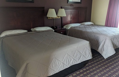 Somerset Hotel | Dollar Inn