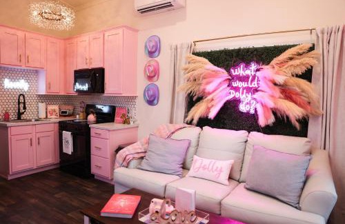 Dover Casa | Dolly's Place 6260