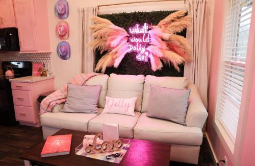 Dover Casa | Dolly's Place 6260