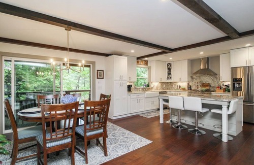 Highlands Hills Casa | Dolly Woods, New to VRBO