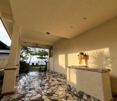 Purwakerti Casa | Dolot Guest House Amed Beach