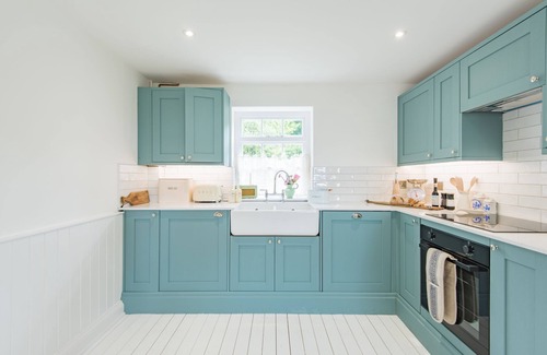 Martin Casa | Dolphins Leap, St Margaret's at Cliffe