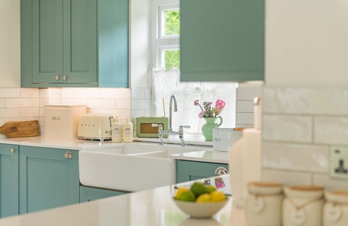 Martin Casa | Dolphins Leap, St Margaret's at Cliffe