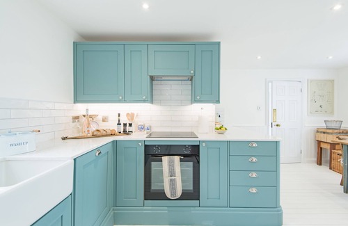 Martin Casa | Dolphins Leap, St Margaret's at Cliffe