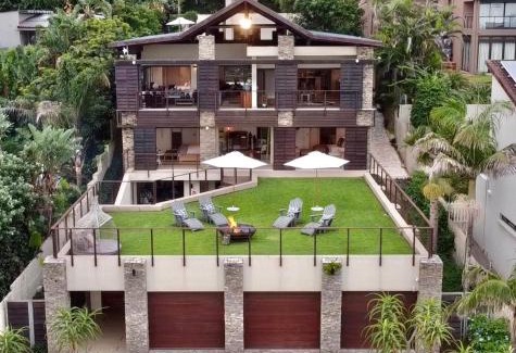 Umhlali Beach Villa | Dolphin Coast YOLO Spaces - Ballito Beach House Villa
