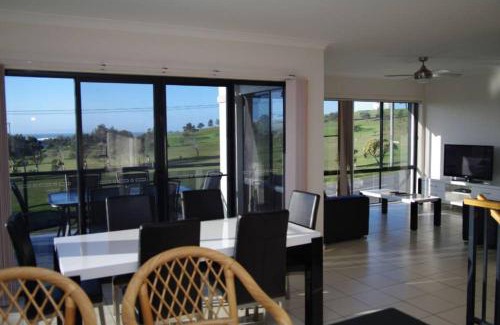 Crescent Head Casa | Dolphin Court 1, 1 Gowing Street