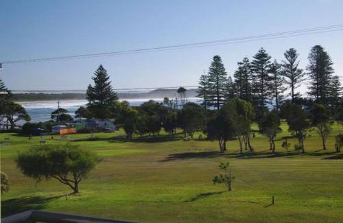 Crescent Head Casa | Dolphin Court 2, 1 Gowing Street