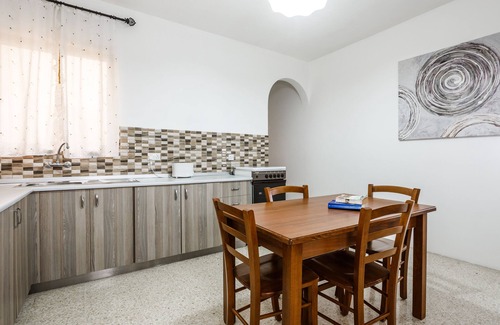 Marsalforn Apartamento | Dolphin Court Gozo