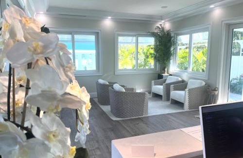 Bahama Reef Villa | Dolphin Cove