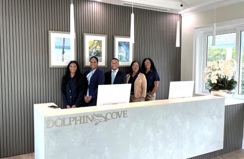 Bahama Reef Villa | Dolphin Cove
