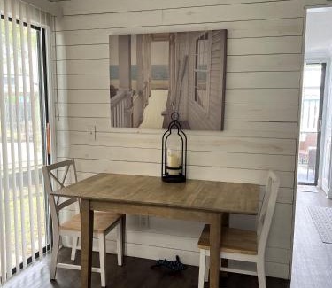 New Smyrna Beach Casa | Dolphin Cove Cottage -2-2 Pet Friendly!