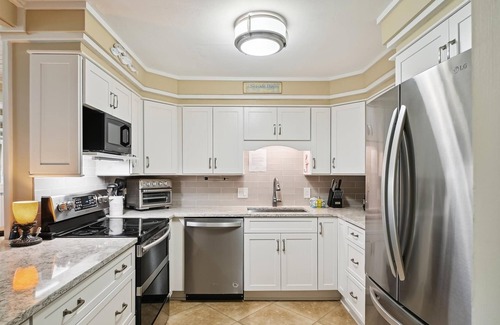 Holiday Isle Condominio | Dolphin Point 104b 2 Bedroom Condo by RedAwning