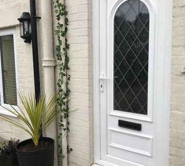 Poole Casa | Dolphin Retreat close to Beaches and Harbour