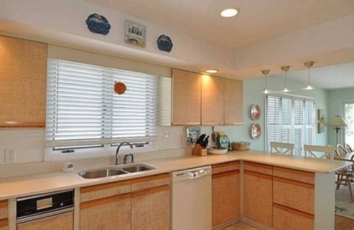Northeast Virginia Beach Casa | Dolphin's Den - Oceanfront - North End VB