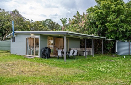 Pindimar Cabaña | Dolphin View Cottage - tranquility on the water