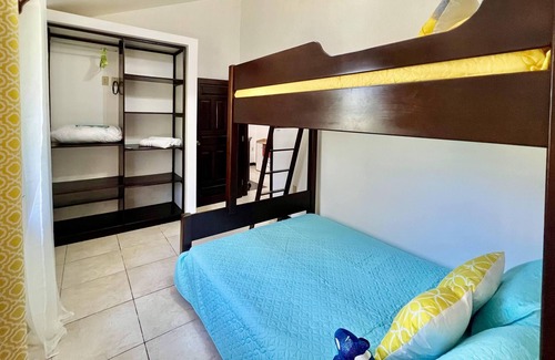 Sandy Bay Villa | Dolphin Villa @Sandy Bay, Roatan.