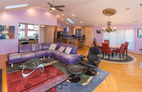 Northeast Virginia Beach Casa | Dolphin Watch - Oceanfront - North End VB