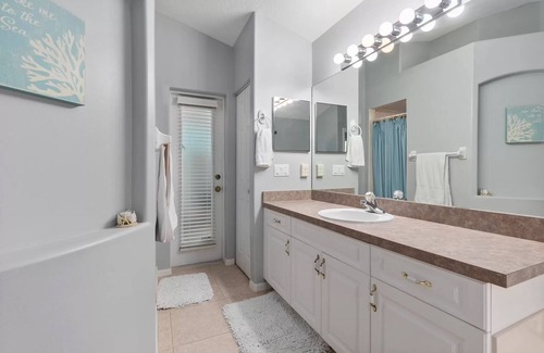 Sebastian Highlands Casa | Dolphincove Suite and beaches