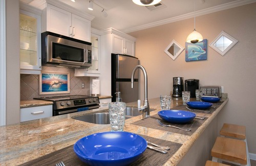 Galveston Condominio | DolphinSmile 3 Pools Panorama View! W/D CLEAN!
