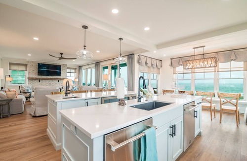 Pawleys Island Casa | DOLPHINVIEW EN ISLA CON PAWLEYS Dock Creek, parrilla, frente al mar y MÁS!