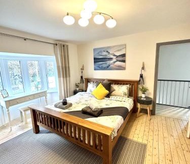 Brynrefail Casa | Dolwen Snowdonia Home by PolkaStays