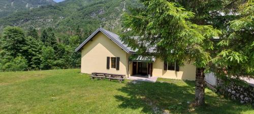 Bovec Casa | Dom dr Klementa Juga v Lepeni