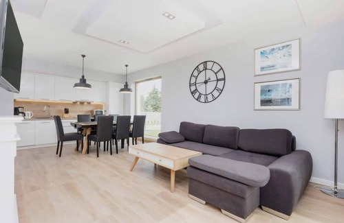Kolczewo Casa | Casa de vacaciones Posejdon B con 2 dormitorios, jacuzzi y sauna
