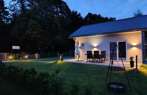 Goscino Casa | Dom wypoczynkowy Pod kasztanem 1 nad jeziorem
