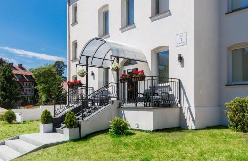 Krynica Morska Casa | Dom Wypoczynkowy Rena
