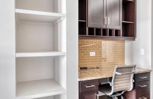 North Burnet Apartamento | Domain 2br w gym pool wd nr restaurants ATX-175