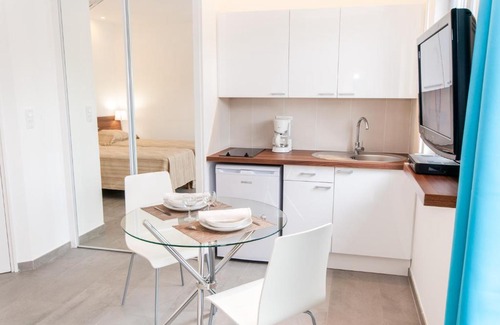 Saint-Hilaire-Saint-Florent Apartamento | Domaine équestre de la Chênaie