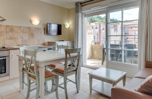 Callian Apartamento | Domaine de Camiole by Interhome