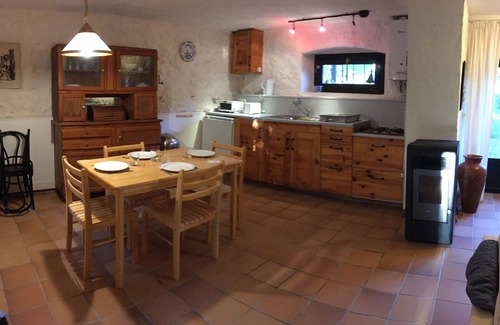 Lafarre Casa | Domaine de Clarat Gite Glycine, in the heart of Ardèche verte