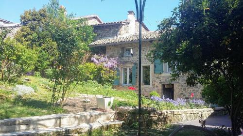 Jullie Casa | Domaine de la Fée-Licité