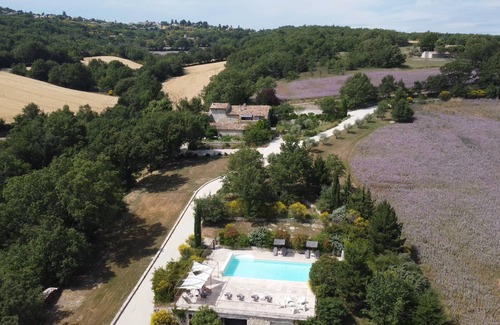 Vacheres Otro | Domaine de La Lave Camille Authentique mas Provençal Pour Amoureux de la Nature